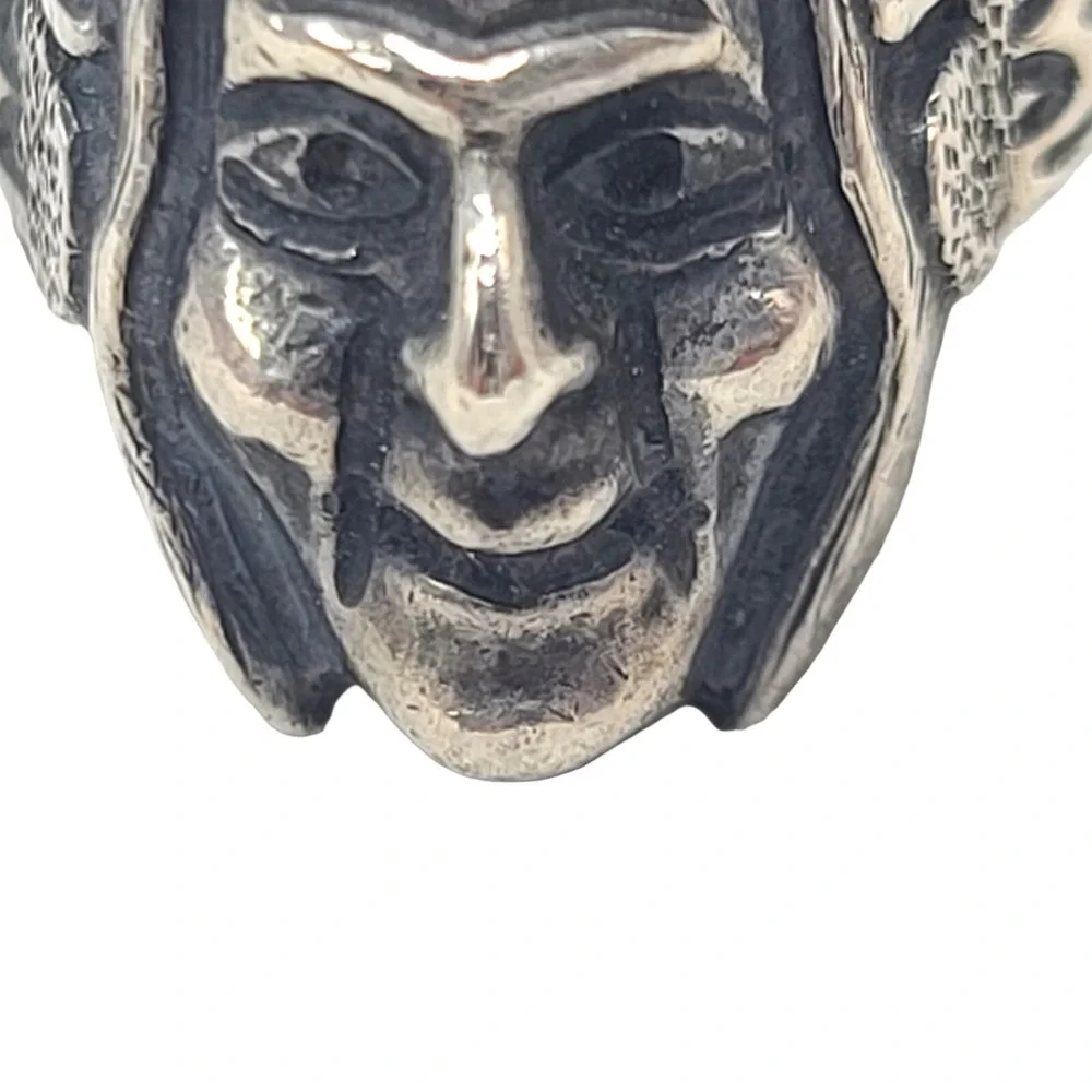 Unbranded sterling silver